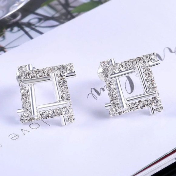 🎊Classic Cubic Zirconia Wedding Stud Earrings for Women, FB16FA1007 - Picture 1 of 4